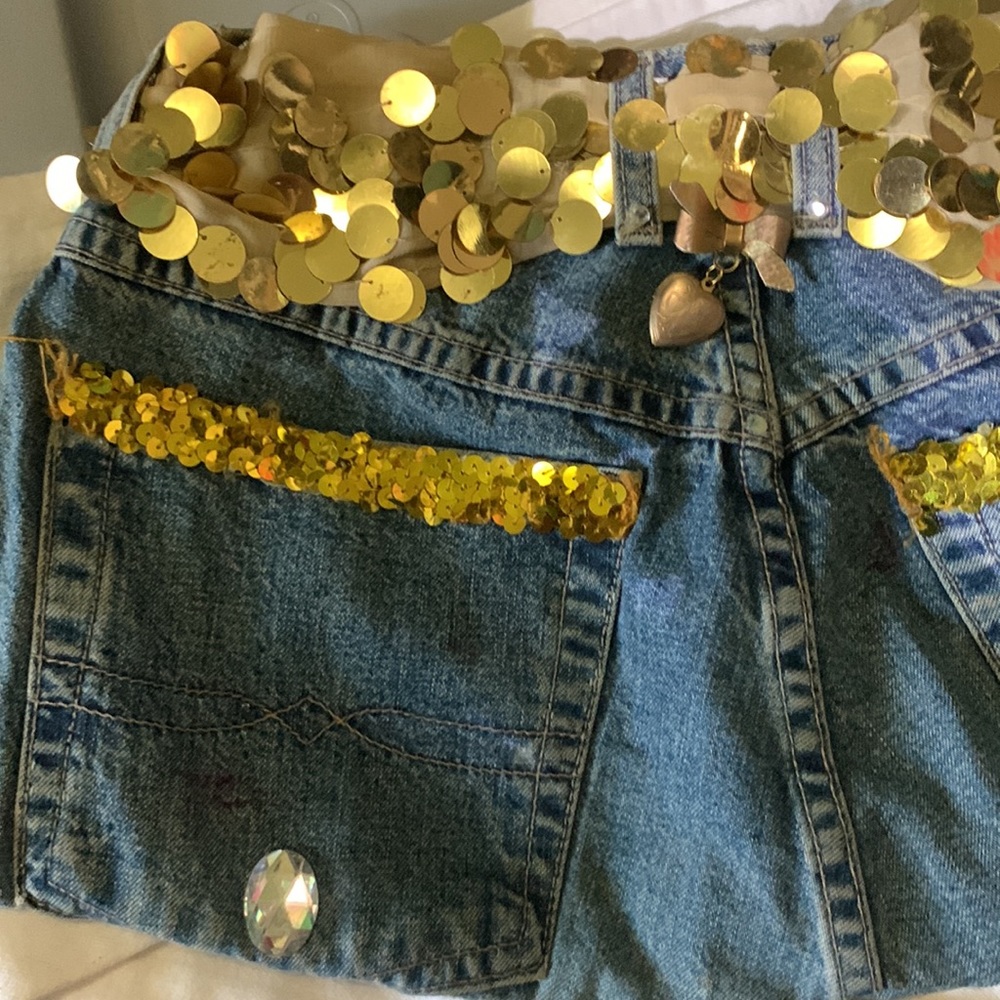 HANDMADE DENIM HANDBAG WITH GOLD DETAILS. - Picture 7 of 9